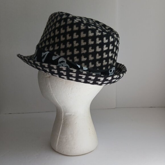 White Hearts on Black Wool Porkpie Hat with Skull Band NWT  ~ Very Cute! - Picture 6 of 7